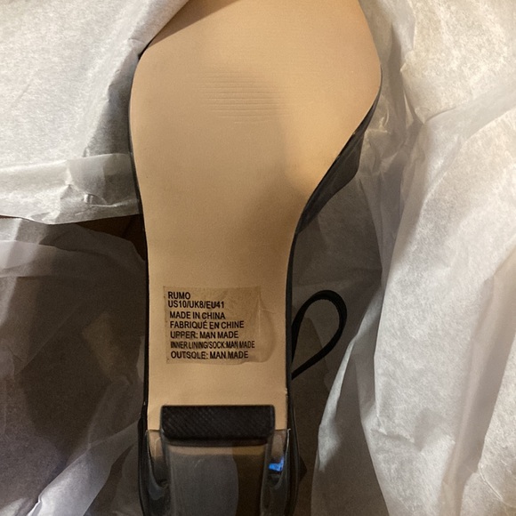 Heels - Picture 4 of 6